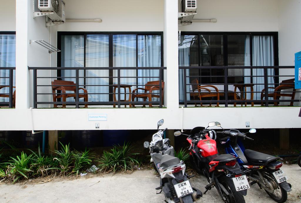 Ocean12 Chic Hotel Phuket Exterior photo