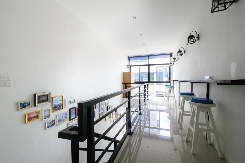Ocean12 Chic Hotel Phuket Exterior photo