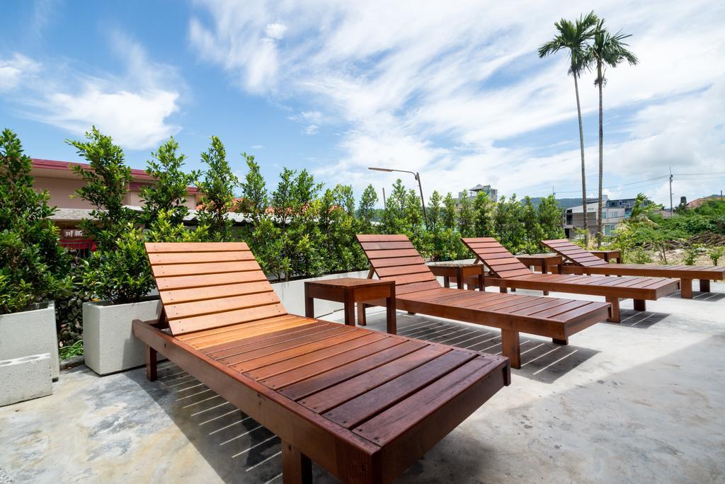 Ocean12 Chic Hotel Phuket Exterior photo