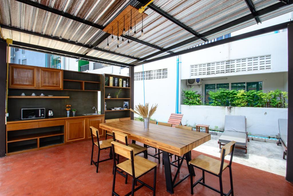 Ocean12 Chic Hotel Phuket Exterior photo