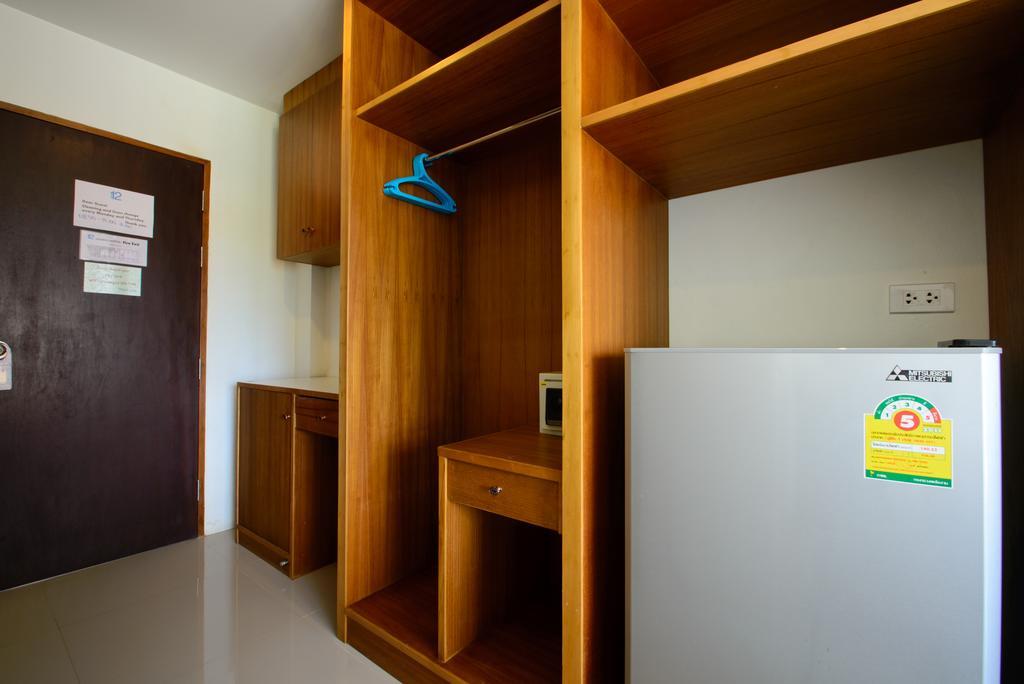 Ocean12 Chic Hotel Phuket Exterior photo